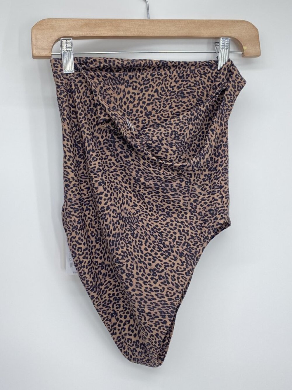 Stone Fox Womans One-Piece Swimsuit Cheetah Print Size M One-Shoulder Strap